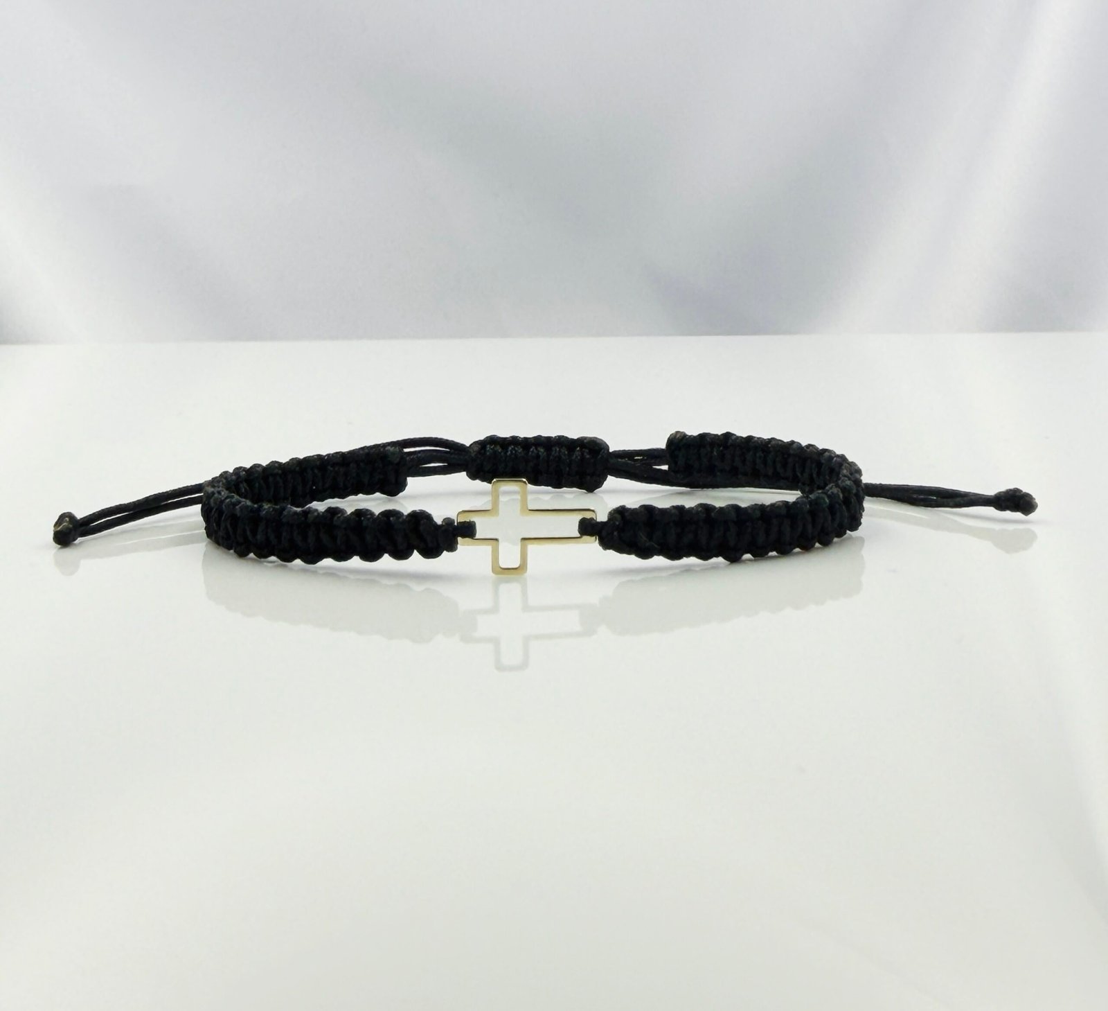 img_4383 Bratara cu snur si cruce decupata din aur 585 14k cod: BRSN82 - imagine 1
