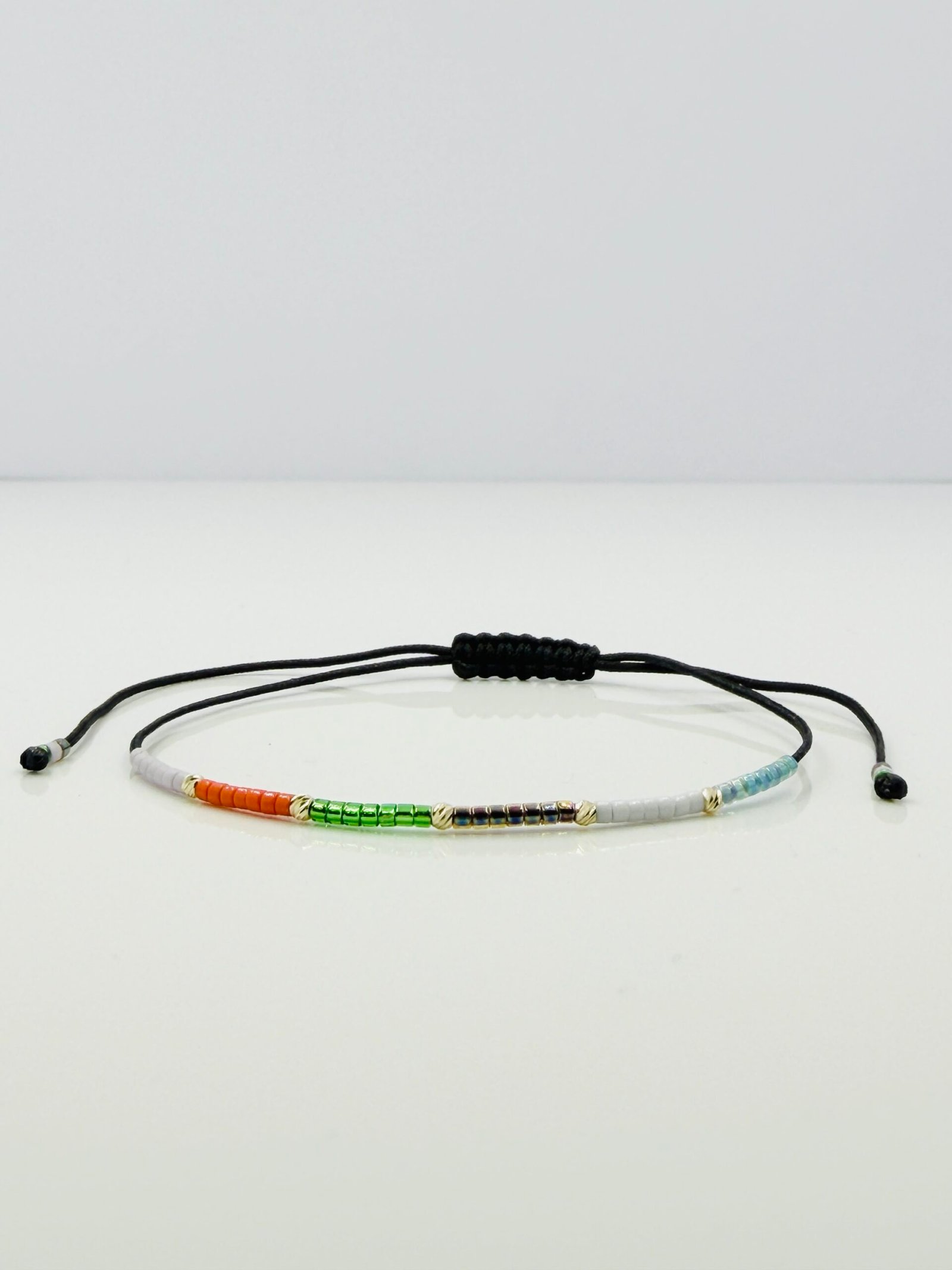 img_4397 Bratara cu snur, margele Miyuki si bile din aur 585 14k cod: BRM04 - imagine 1